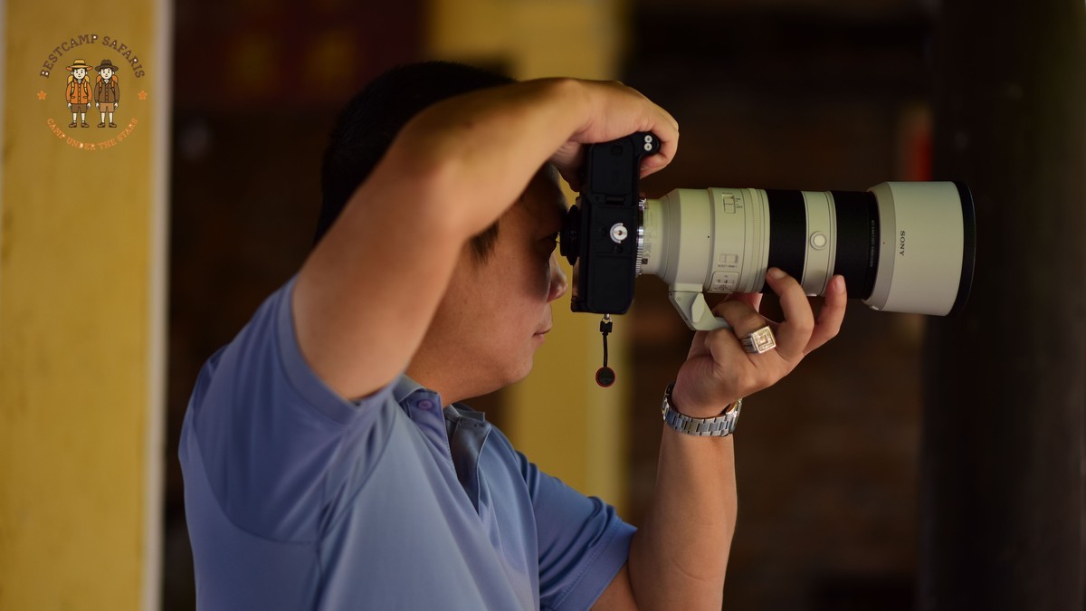 Photography Safari Kenya: Traditional Chinese Speakers Guide
